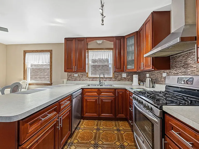 4508 S Avers Ave #2 — Photo 3