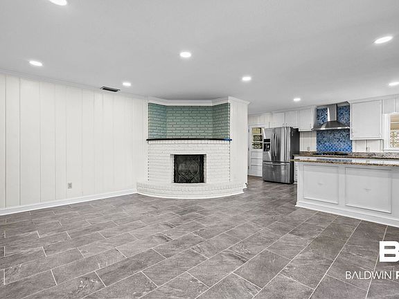 4th image of 139 Fairway Dr