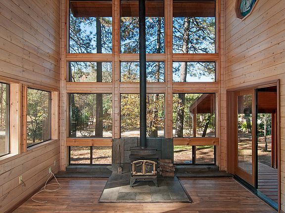 2nd image of 3464 Alta Vista Dr
