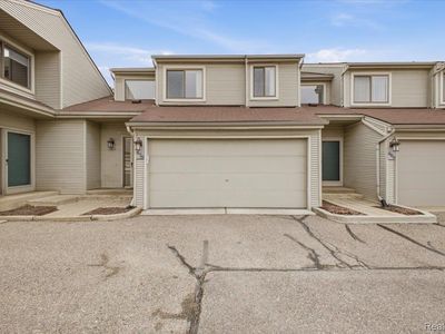 678 Highgate Mews, Rochester, MI, 48307