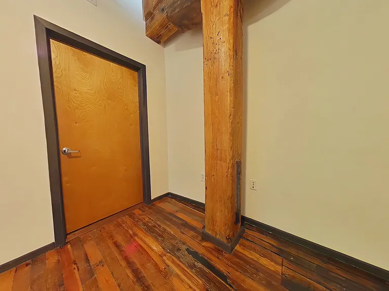 120 S 15th St #210 — Photo 6