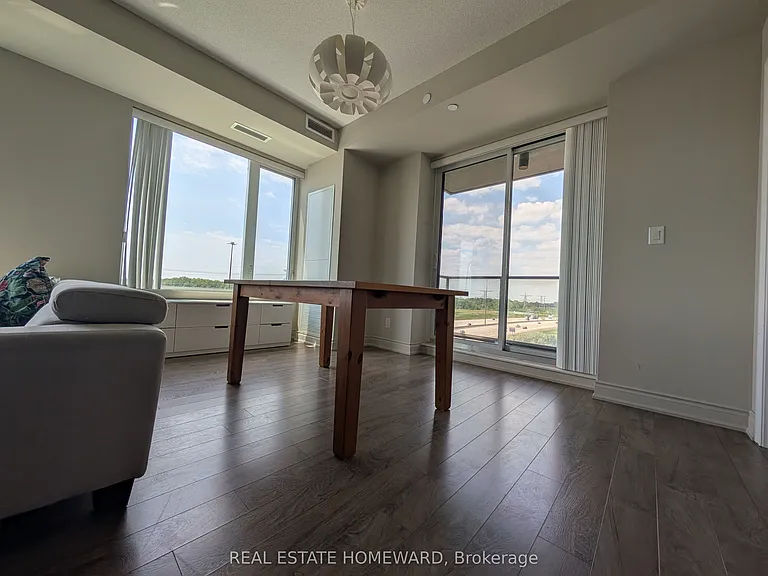 325 S Park Rd #915 — Photo 6