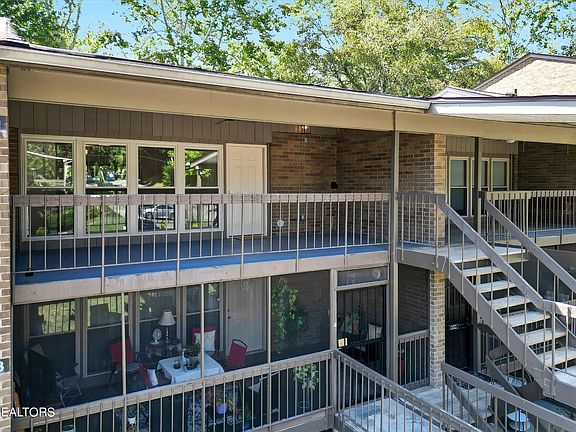 3rd image of 483 Canberra Dr #99