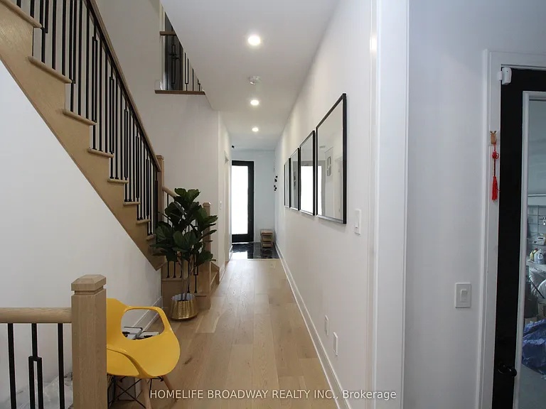 32 McKean Dr — Photo 3