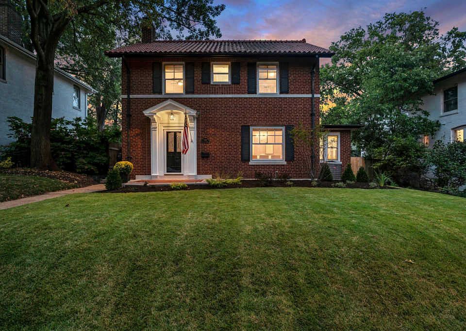 1st image of 7129 Waterman Ave