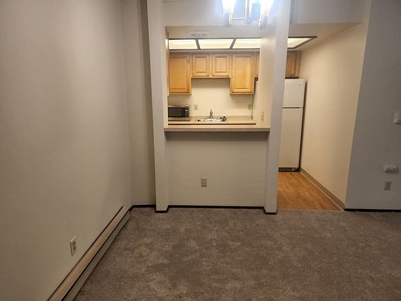 5th image of 14665 NE 34th St APT B3