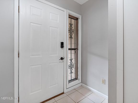 3rd image of 3951 HOLLOWS Drive