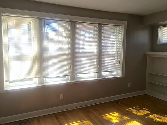 3rd image of 15 S Leamington Ave