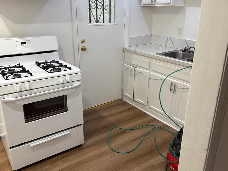 1956 W Manchester Ave #1 — Photo 6
