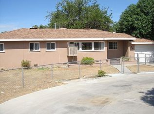 279 N Yale St, Hemet, CA 92544