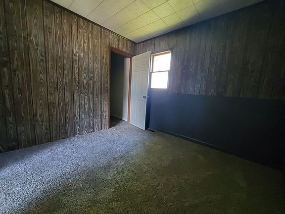 4th image of 203 N 11th St