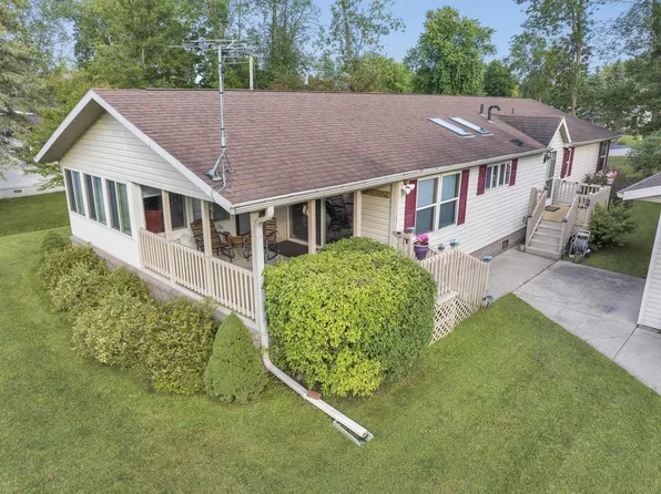 W4349 State Highway 22, Cecil, WI 54111