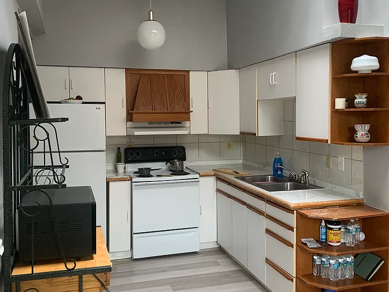23 E Main St #A — Photo 2