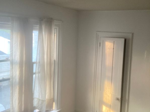 52 Delaware St #2
