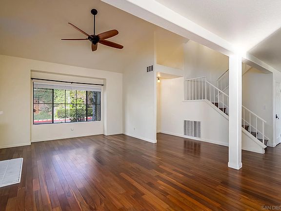 5th image of 10137 Greenleaf Rd