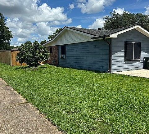2nd image of 128 Saint Agnes Dr