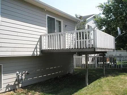 3504 Golden Valley Dr — Photo 2