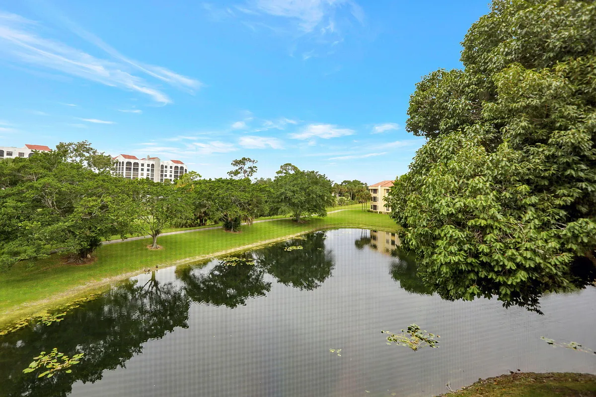 Building Photo - 7472 La Paz Blvd #302