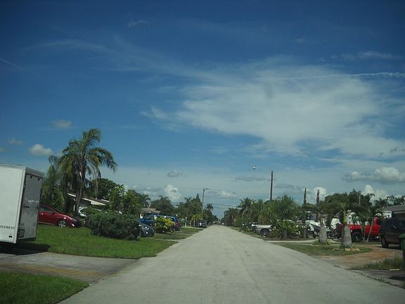 5th image of 7681 NW 11th St