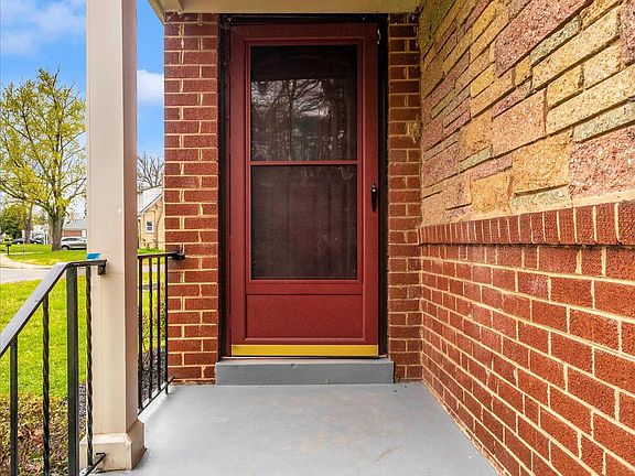 2nd image of 7201 Beltz Dr