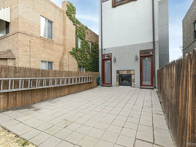 238 N Harrison St — Photo 26