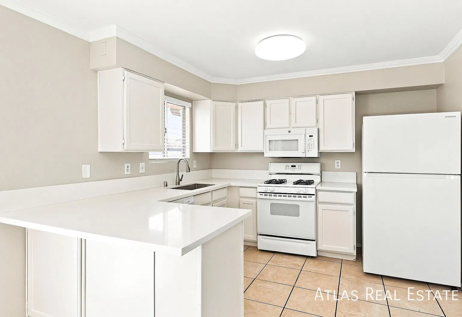 2-Weeks Free Rent If Moved In By 10/15/2026! Lovely One-Story, 3-Bedroom House With No Hoa Near S... — Photo 1