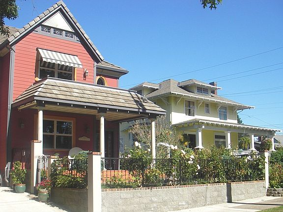 Neighborhood View