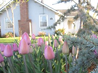 111 NE C St, College Place, WA 99324