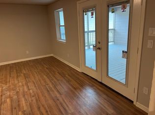 409 W Main St #1, Whitesboro, TX 76273