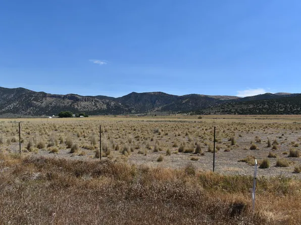 25 Horseshoe Ln, Malad City, ID 83252