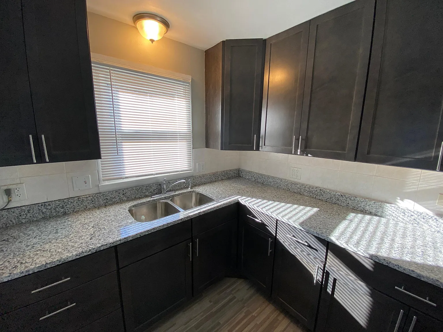 23 Arrowhead Dr photo 1