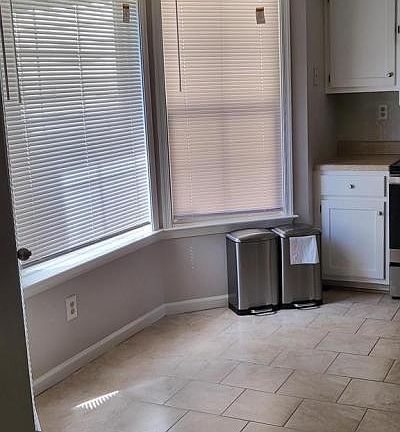 4th image of 1412 Ashland Dr