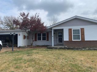 642 Green Hedge Dr, Fenton, MO