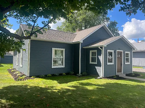 406 W Front St Photo 1