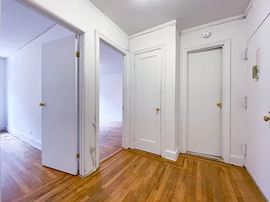 Rented by Compass | media 14