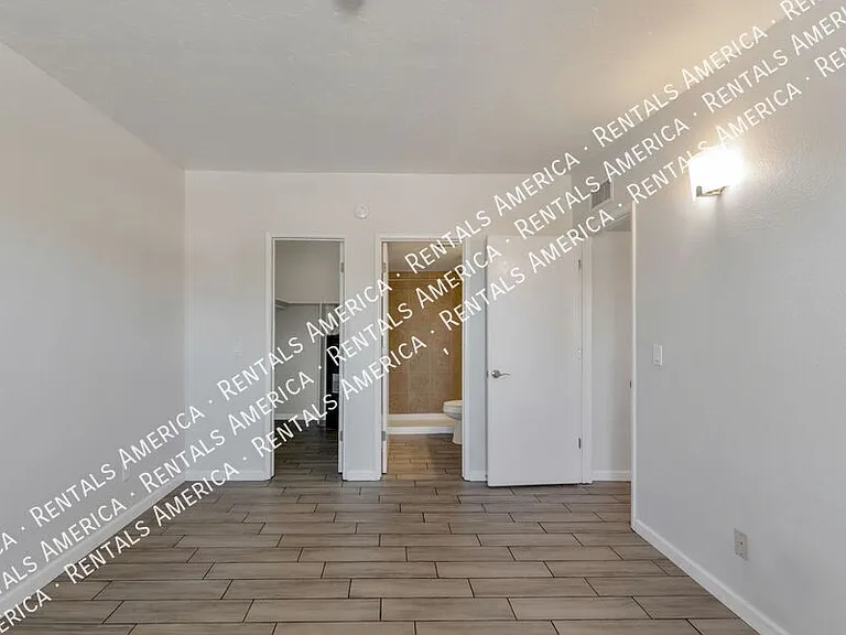 1810 E Blacklidge Dr #322 — Photo 11
