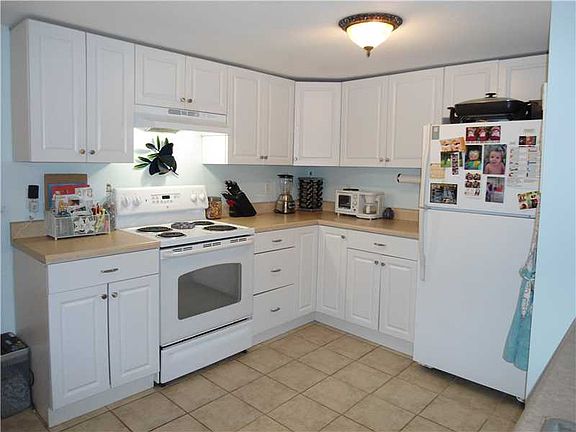 2nd image of 29 Penbryn Ave