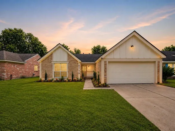 6738 Prairie Village Dr, Katy, TX 77449