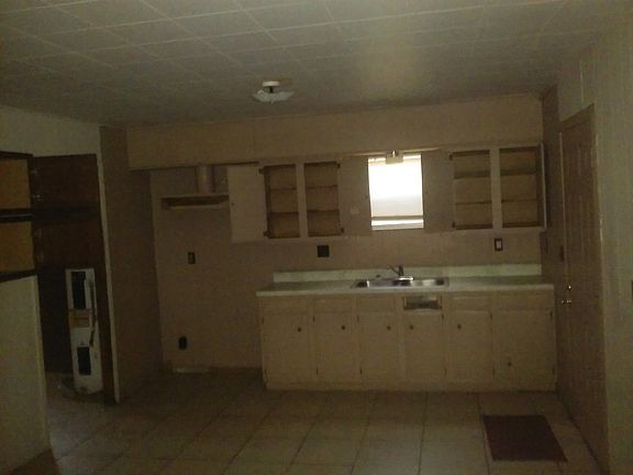 Kitchen- UnOccupied