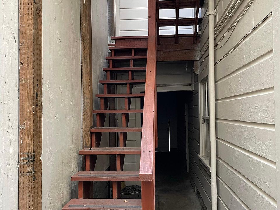1st image of 1261A 17th Ave