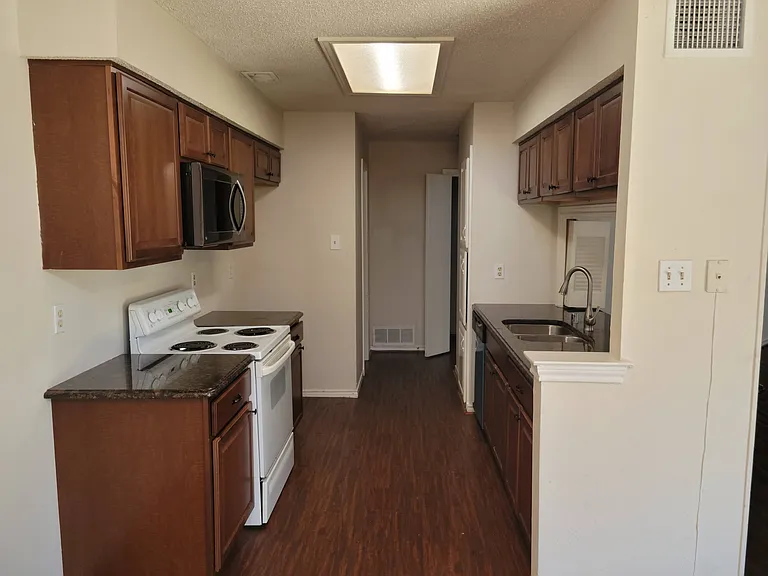 3411 Taurus Dr — Photo 4