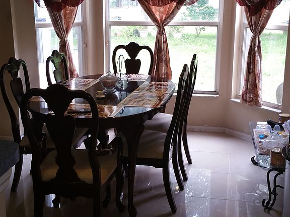 2nd image of 301 SW Bridgeport Dr