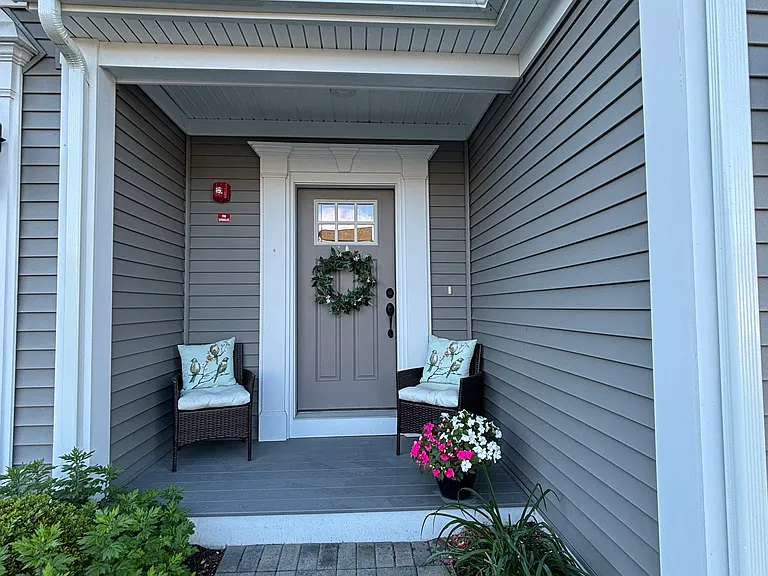 9 Evergreen Dr — Photo 2
