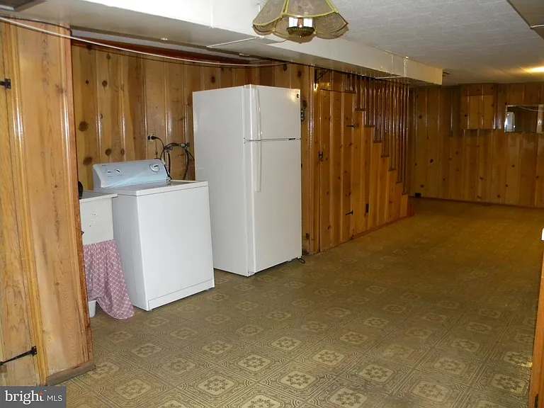 325 Imla St — Photo 22