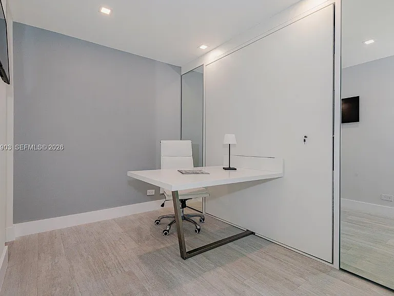 2301 Collins Ave #739 — Photo 7