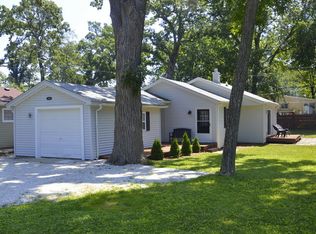 33137 N Valley View Dr, Grayslake, IL 60030