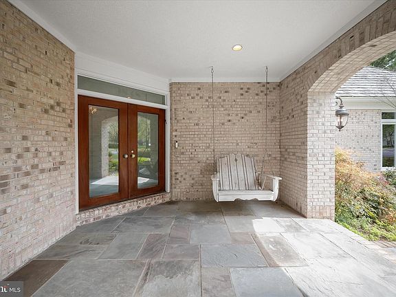 3rd image of 9848 Avenel Farm Dr