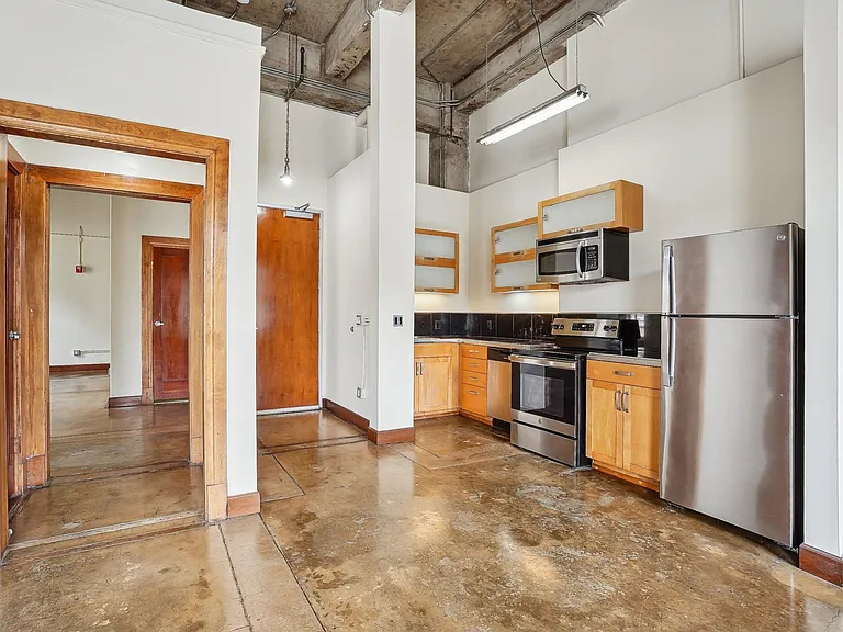 451 S Main St — Photo 15