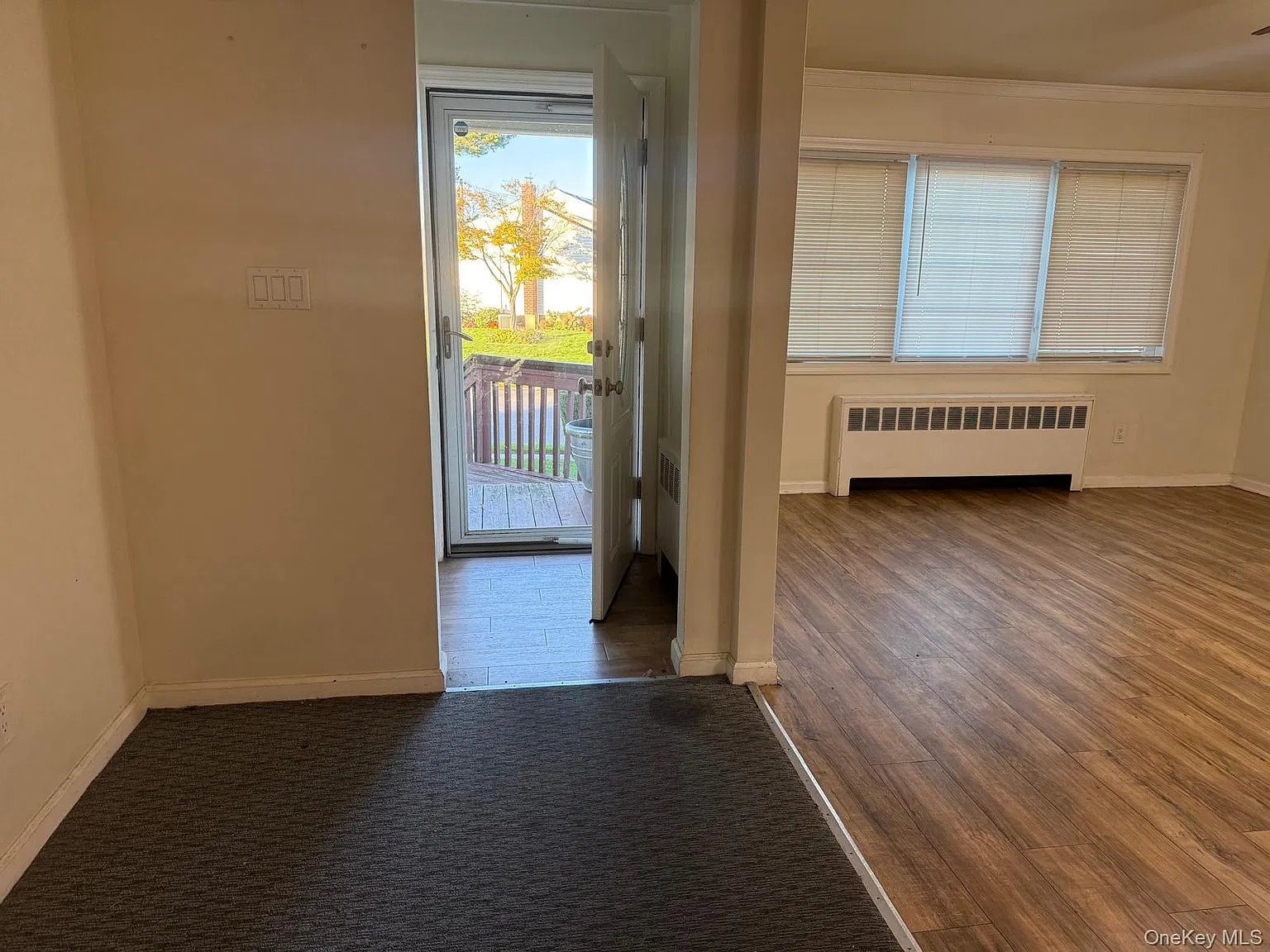 4 bed, 3.0 bath, 1564 sqft, $5,650 — Photo 2