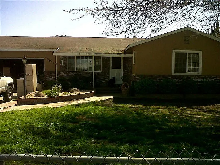8944 S Priest Rd photo 1